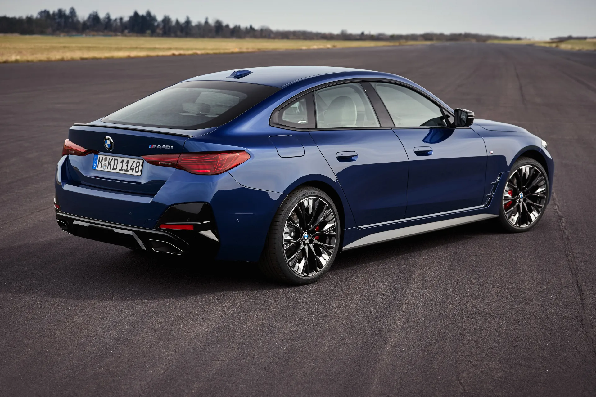 BMW i4 (1)