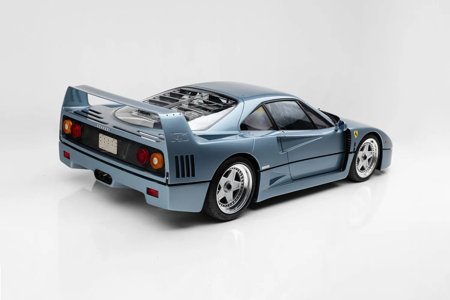 Ferrari F40 (2)