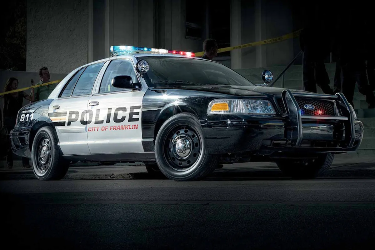 Coche del día: Ford Crown Victoria Interceptor (2006)