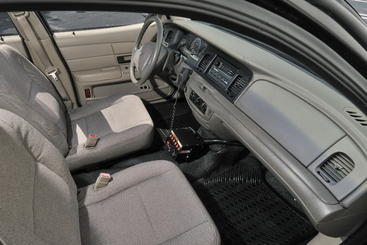 Ford Crown Victoria Interceptor (2)