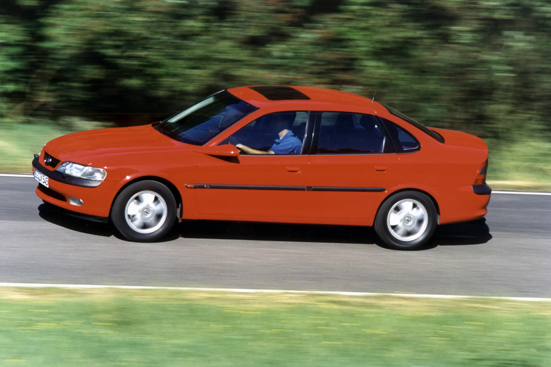 Coche del día: Opel Vectra 2.5 V6 (B)
