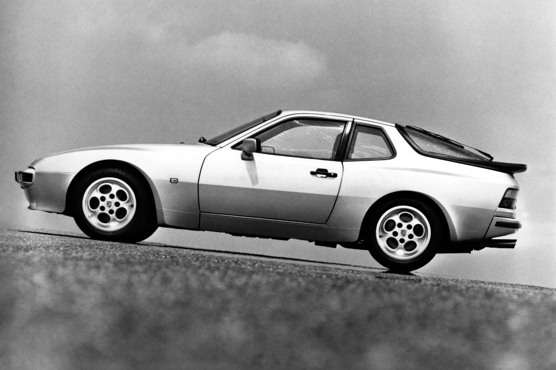 Porsche 944