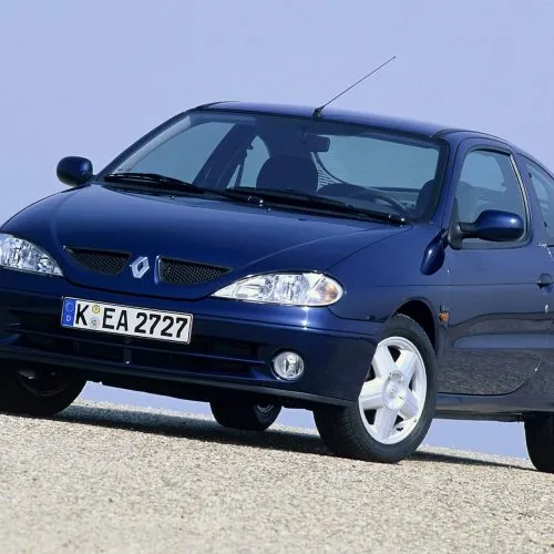 Renault Mégane Coupé 1 6 16v RXi (1)