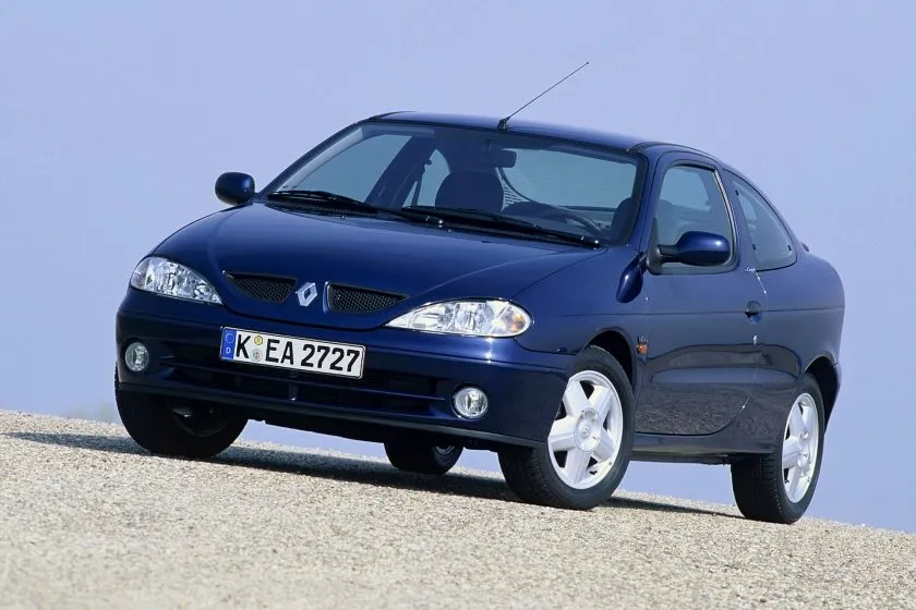 Renault Mégane Coupé 1 6 16v RXi (1)