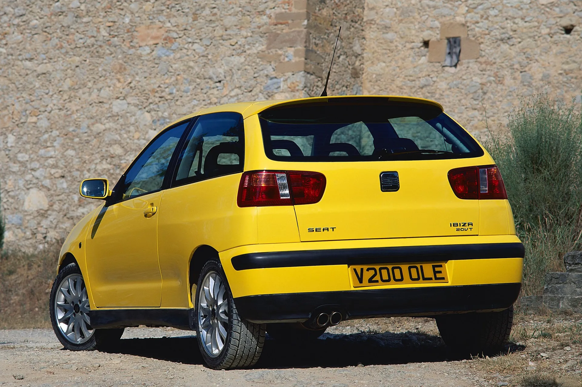 Trasera del SEAT Ibiza 1 8 20vt