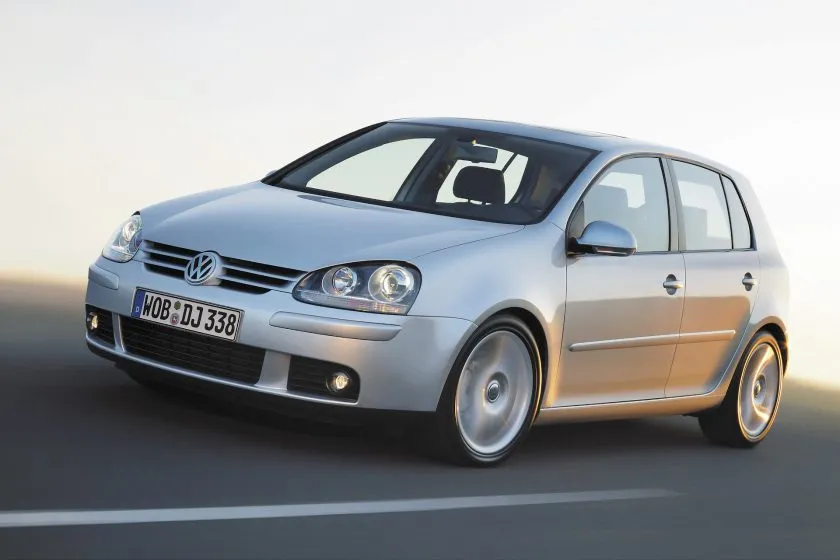Volkswagen Golf 2 0 TDI V (1)