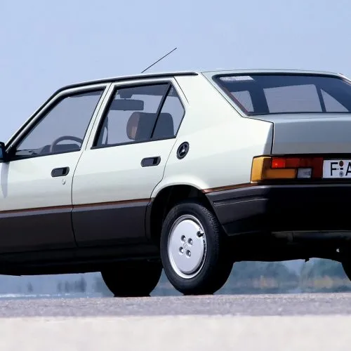 Alfa Romeo 33 Quadrifoglio Oro (2)