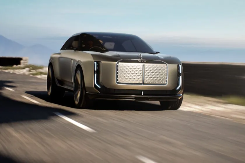 Bentley EXP 15 (4)