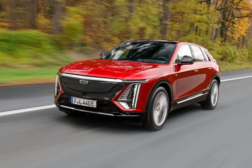Cadillac Lyriq (1)