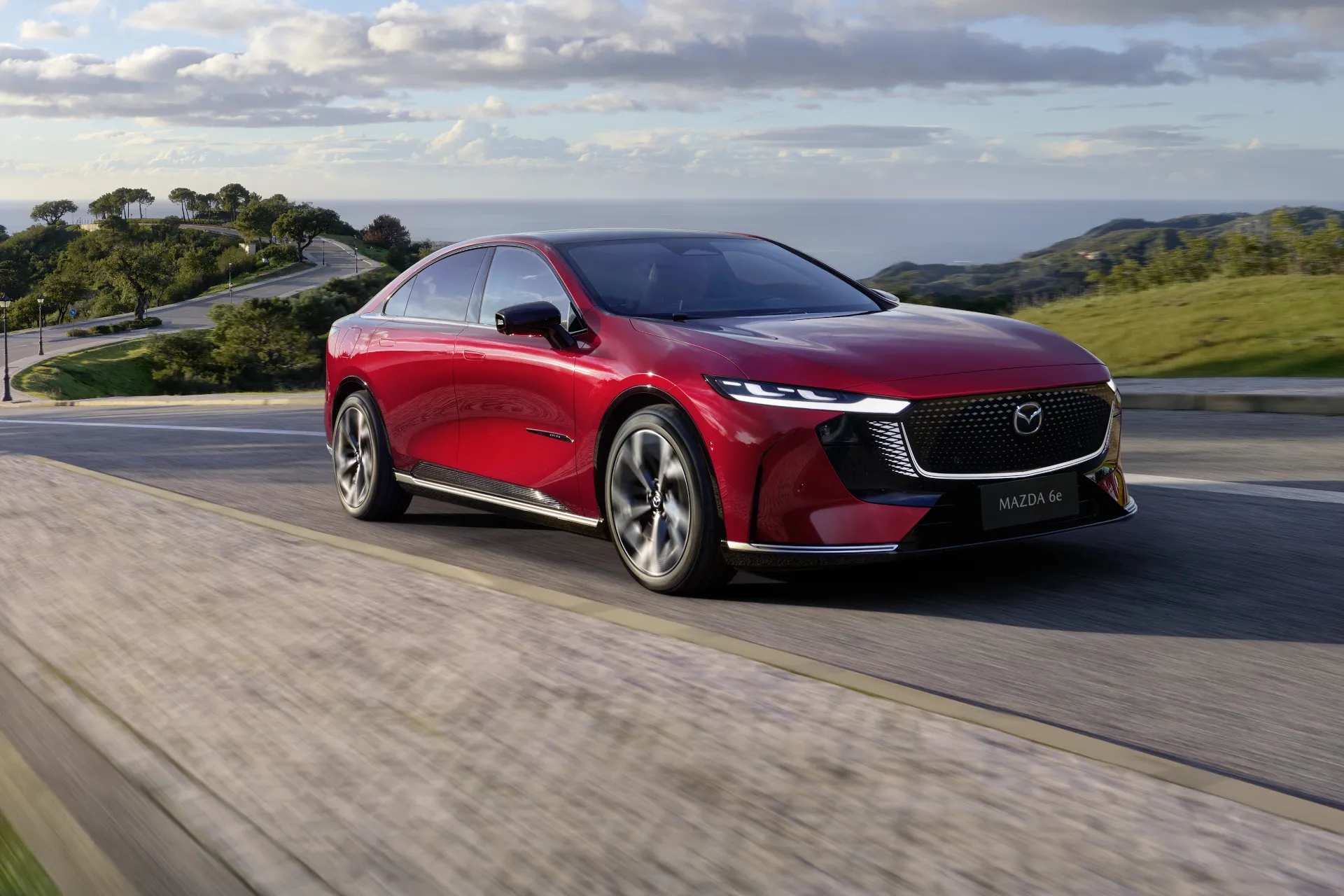 El Mazda 6 se reinventa en eléctrico: ¿demasiado tarde o justo a tiempo?