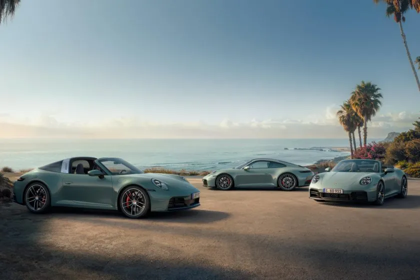 Porsche 911 Carrera 4S (1)