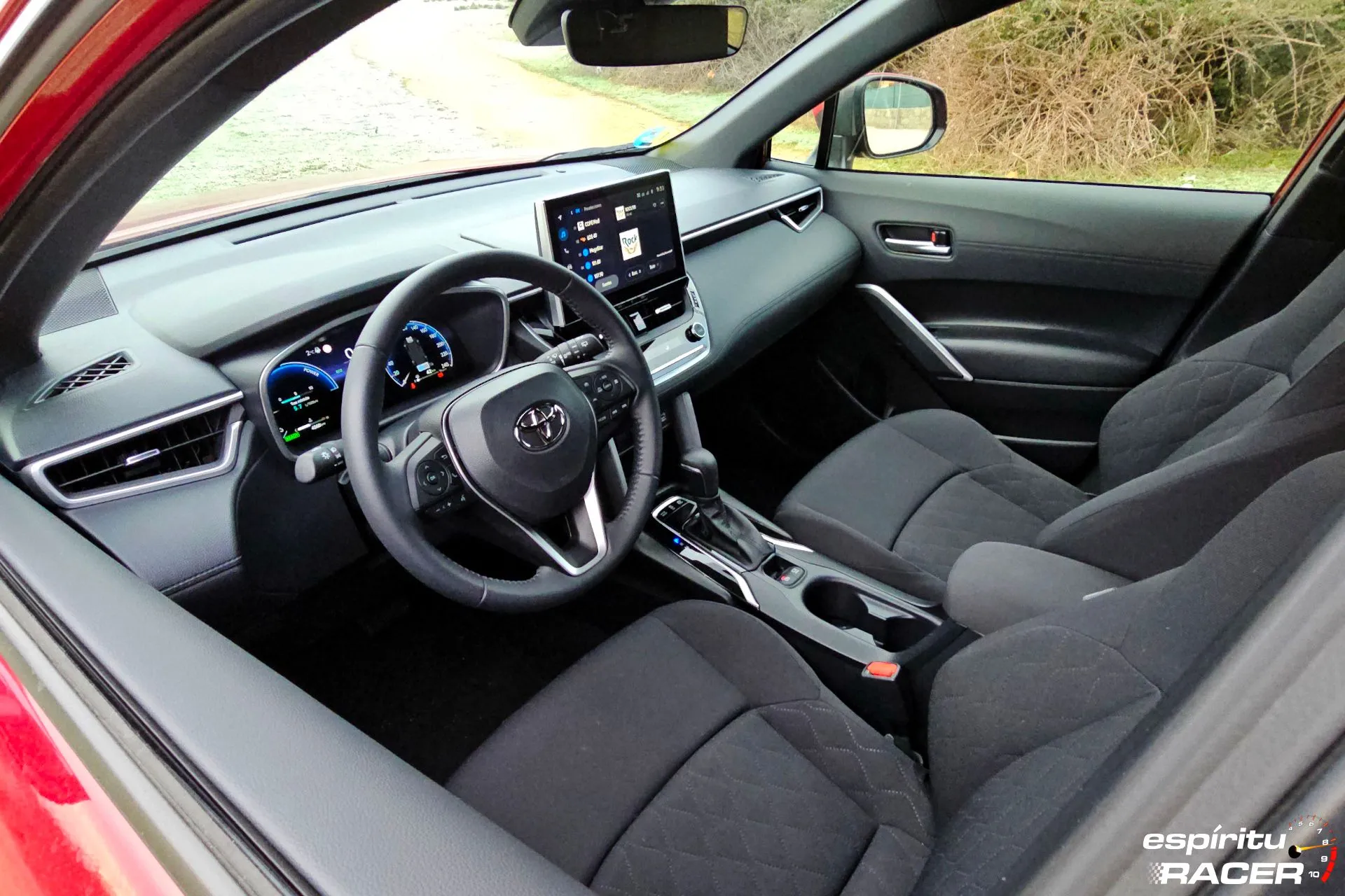 Toyota Corolla Cross Hybrid 15