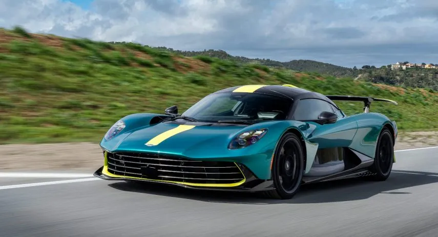 Aston Martin Valhalla (1)