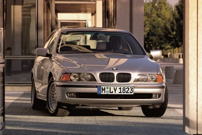 BMW 540i (1)