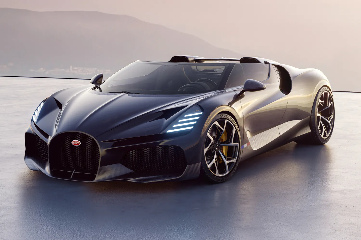 Bugatti Mistral: el canto del cisne con 16 cilindros