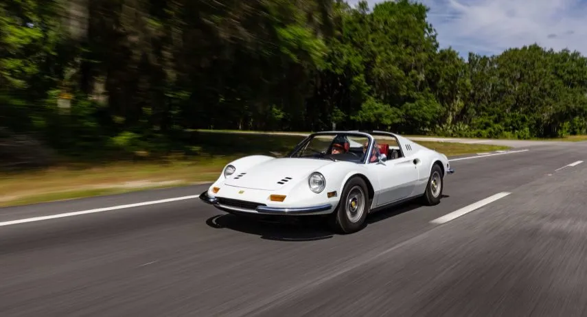 Dino 246 GTS de 1973 (1)