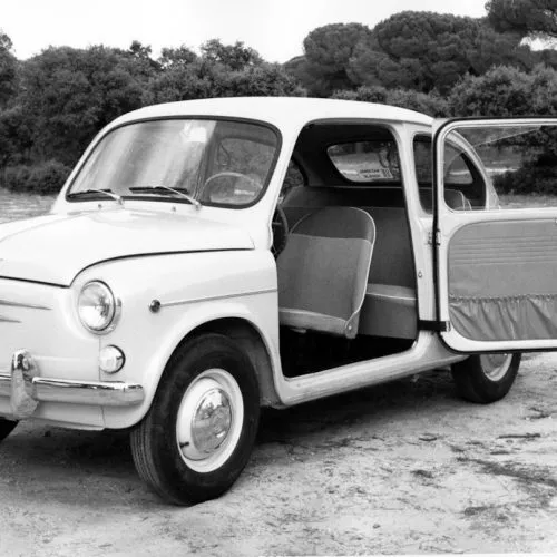 SEAT 600D