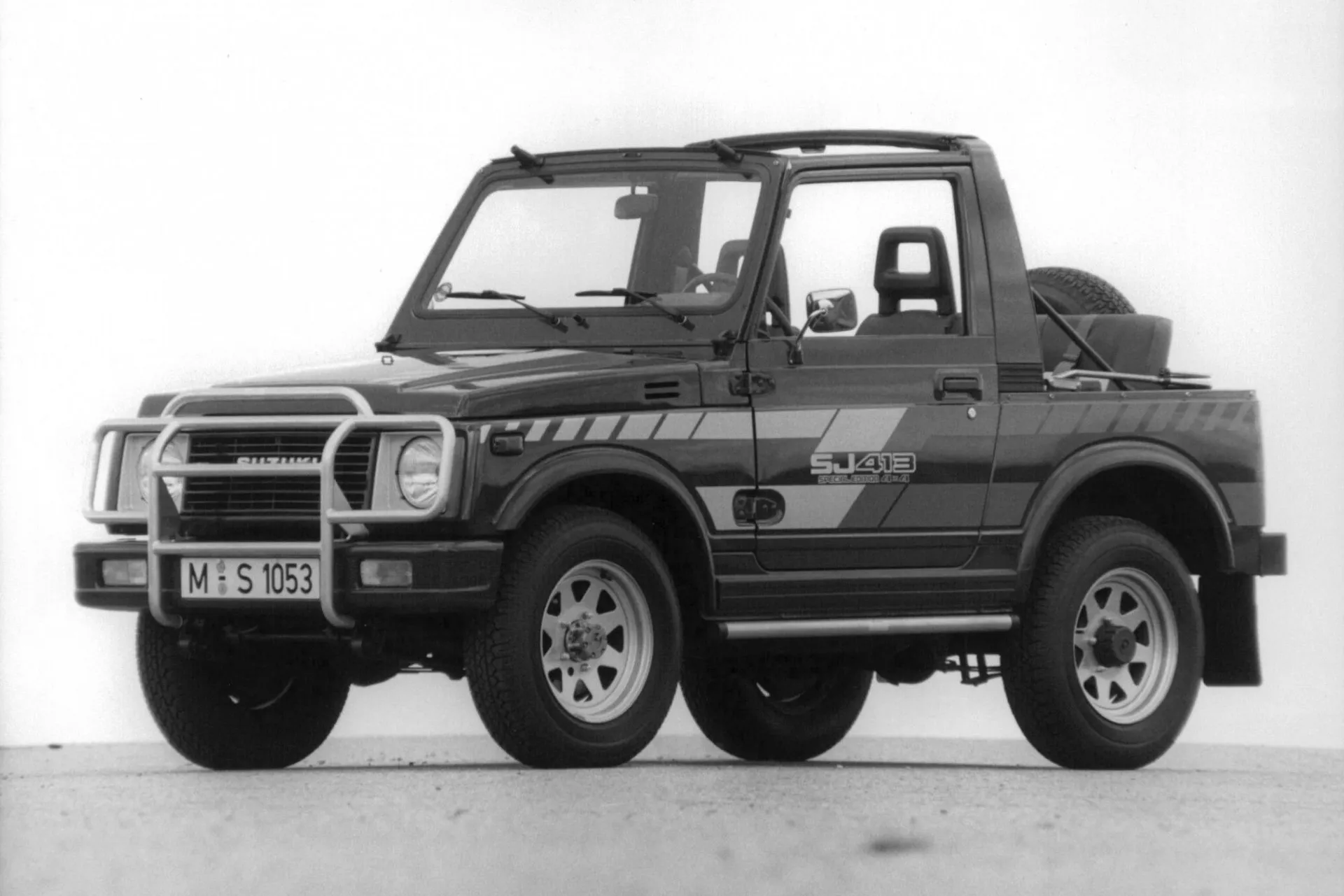 Suzuki SJ 413 (2)