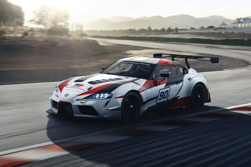 Toyota Supra V8 (1)