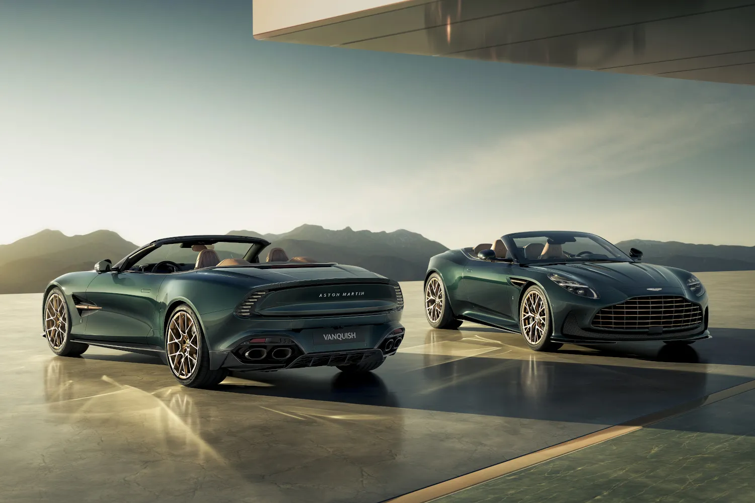 60 años de los Aston Martin Volante: Seis décadas de elegancia a cielo abierto