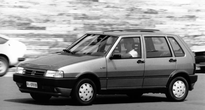 FIAT Uno 70 SX ie (1)