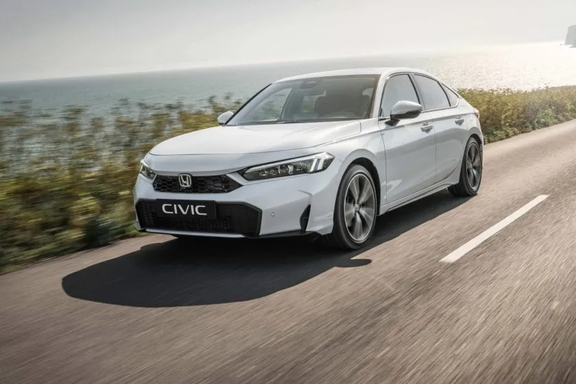 Honda Civic 2 0 i MMD (1)