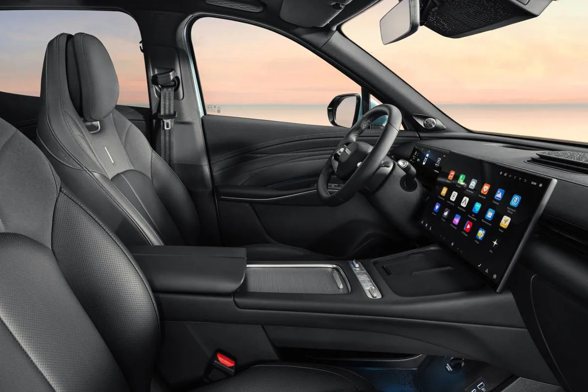 OMODA 7 SHS interior