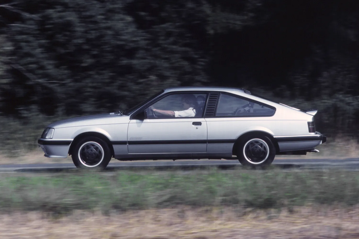 Coche del día: Opel Monza GSE