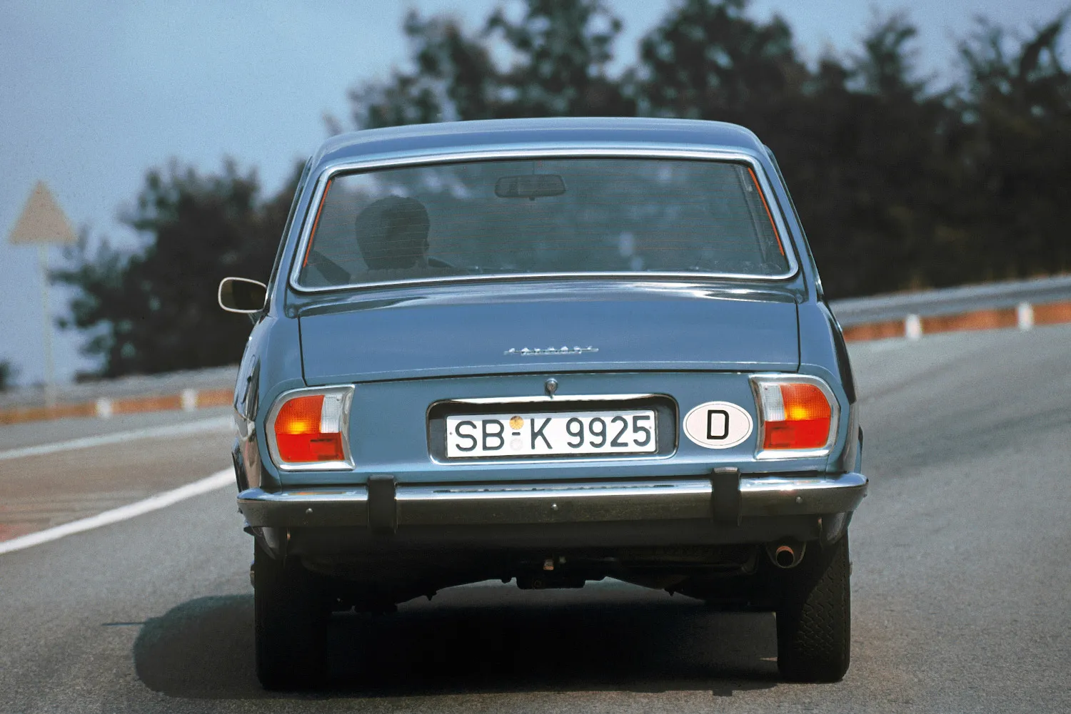Peugeot 504 2000 (2)