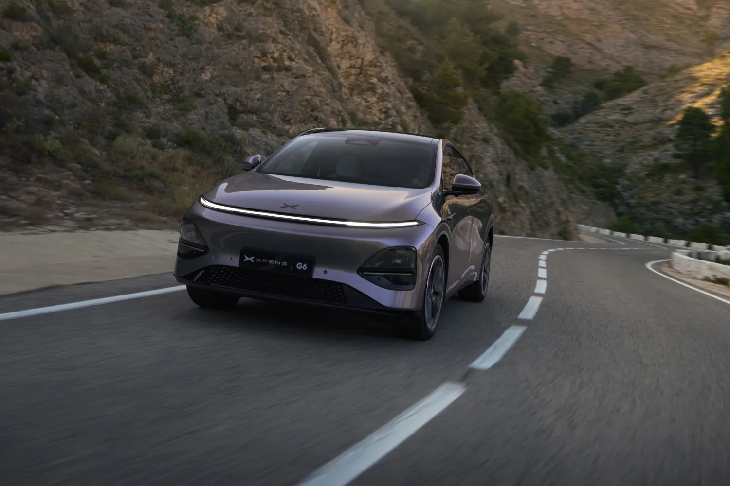 Es chino, es eléctrico y puede cargar a más de 400 kW; Así es el Xpeng G6