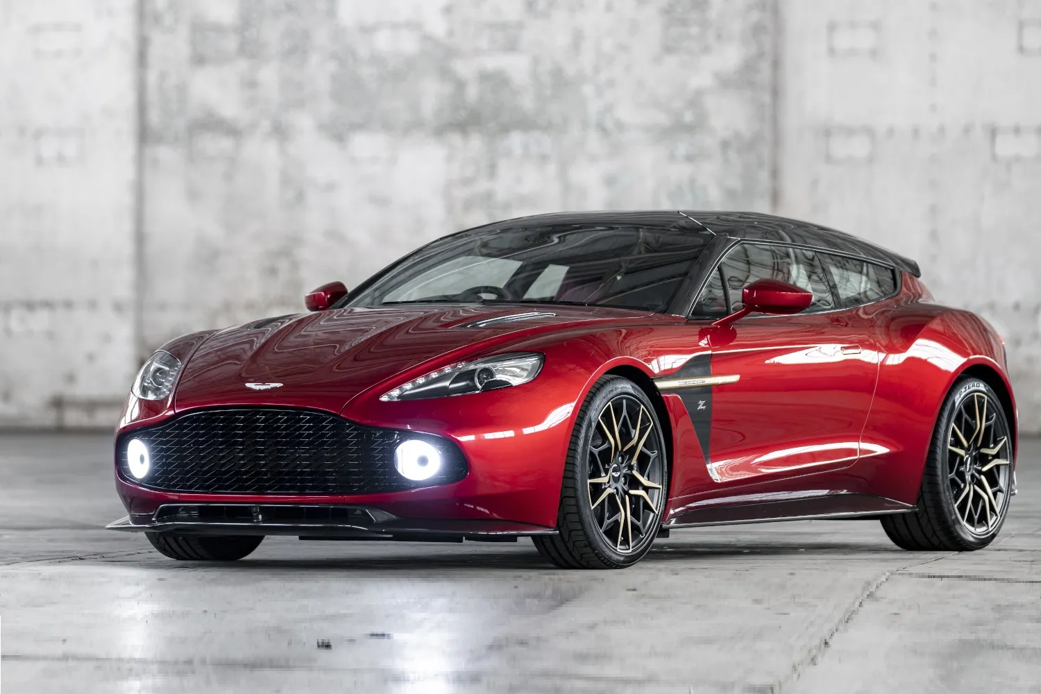 Aston Martin Vanquish Zagato Shooting Brake. El V12 más caprichoso