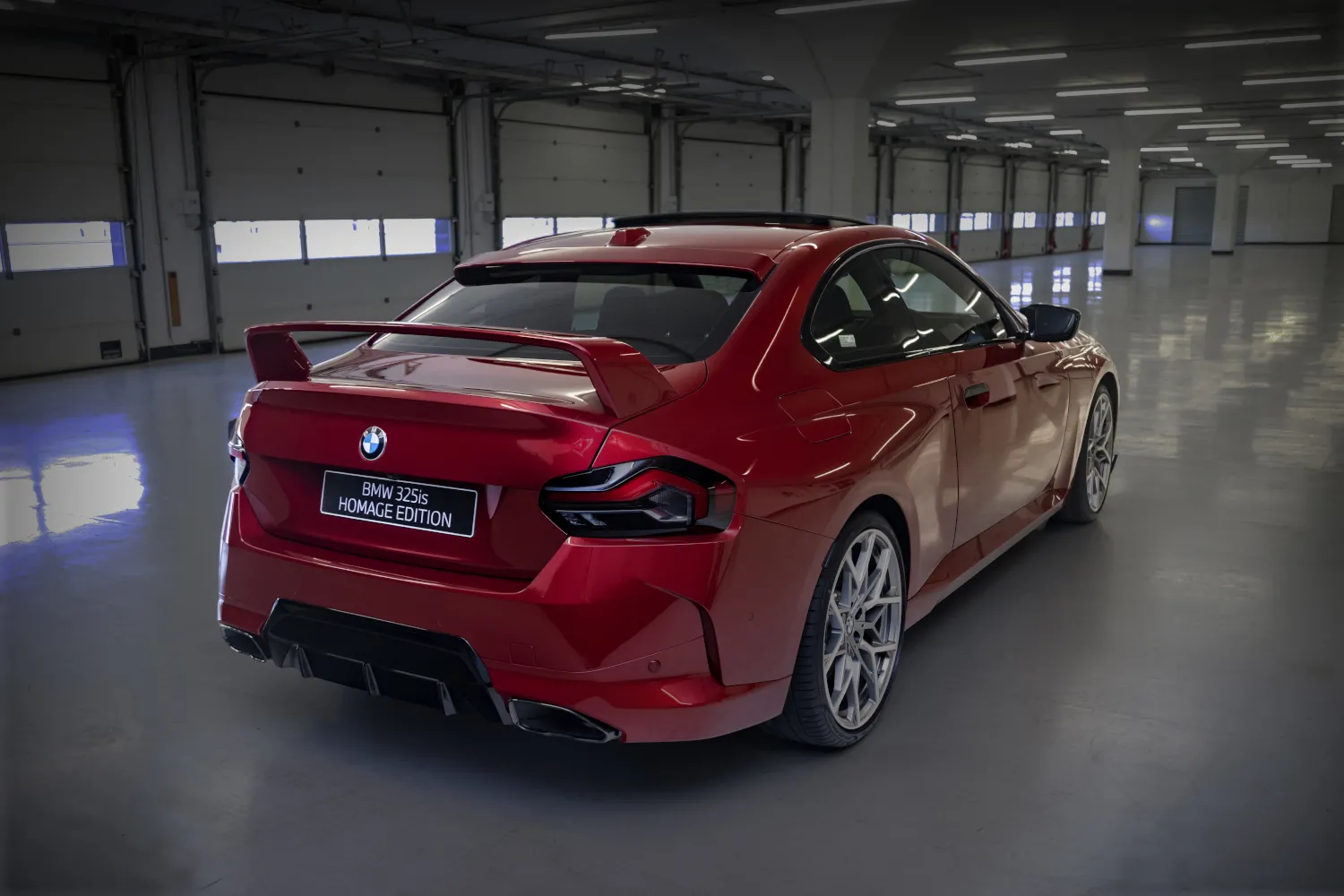 BMW 325iS (2)