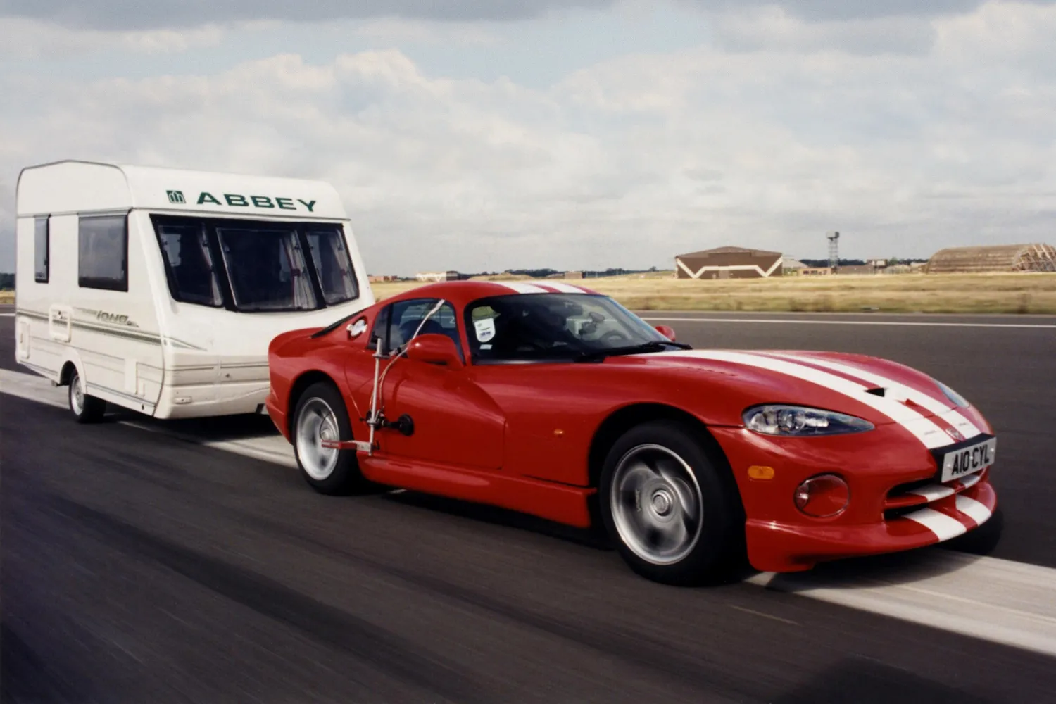 Chrysler Viper GTS récord caravana