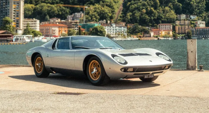 Lamborghini Miura Real Art on Wheels (2)