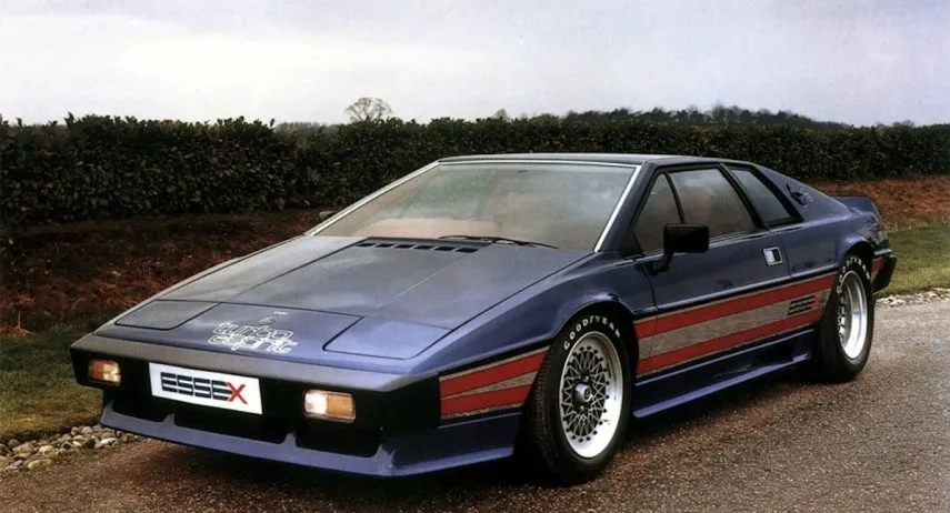 Lotus Esprit Turbo (1)