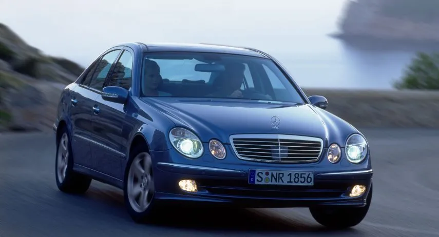 Mercedes E500 W211