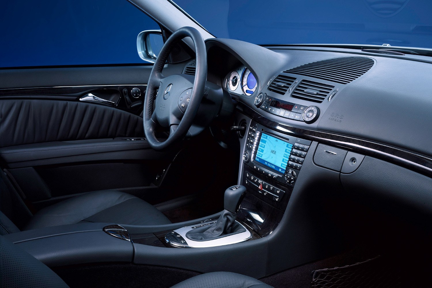 Mercedes E500 W211