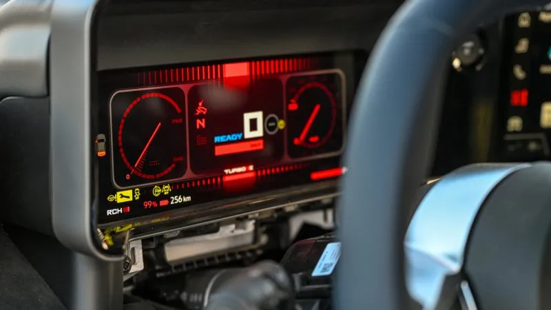 Renault 5 Turbo 3E (3)