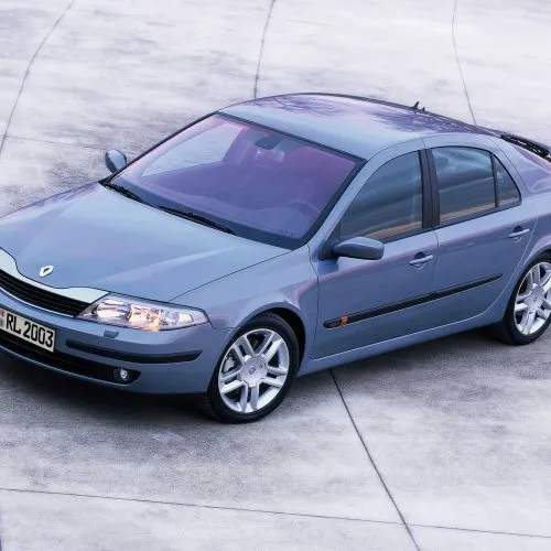 Renault Laguna 2 0T (1)
