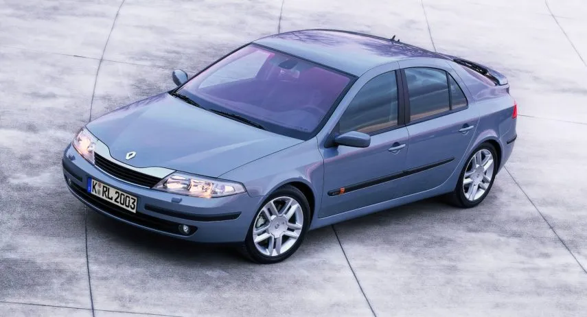 Renault Laguna 2 0T (1)