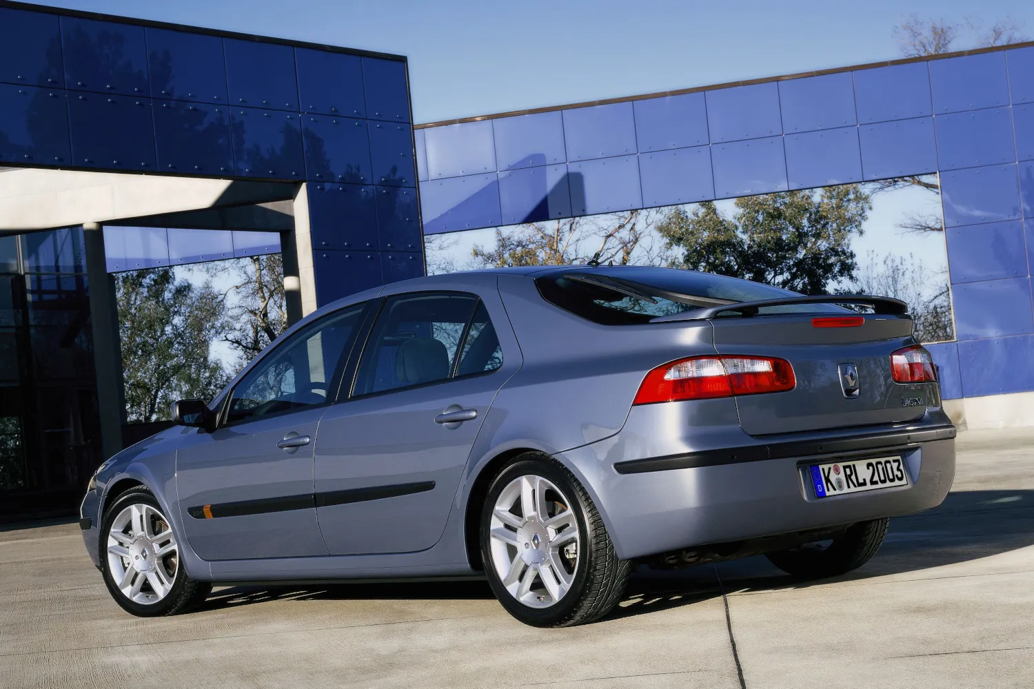 Renault Laguna 2 0T (2)