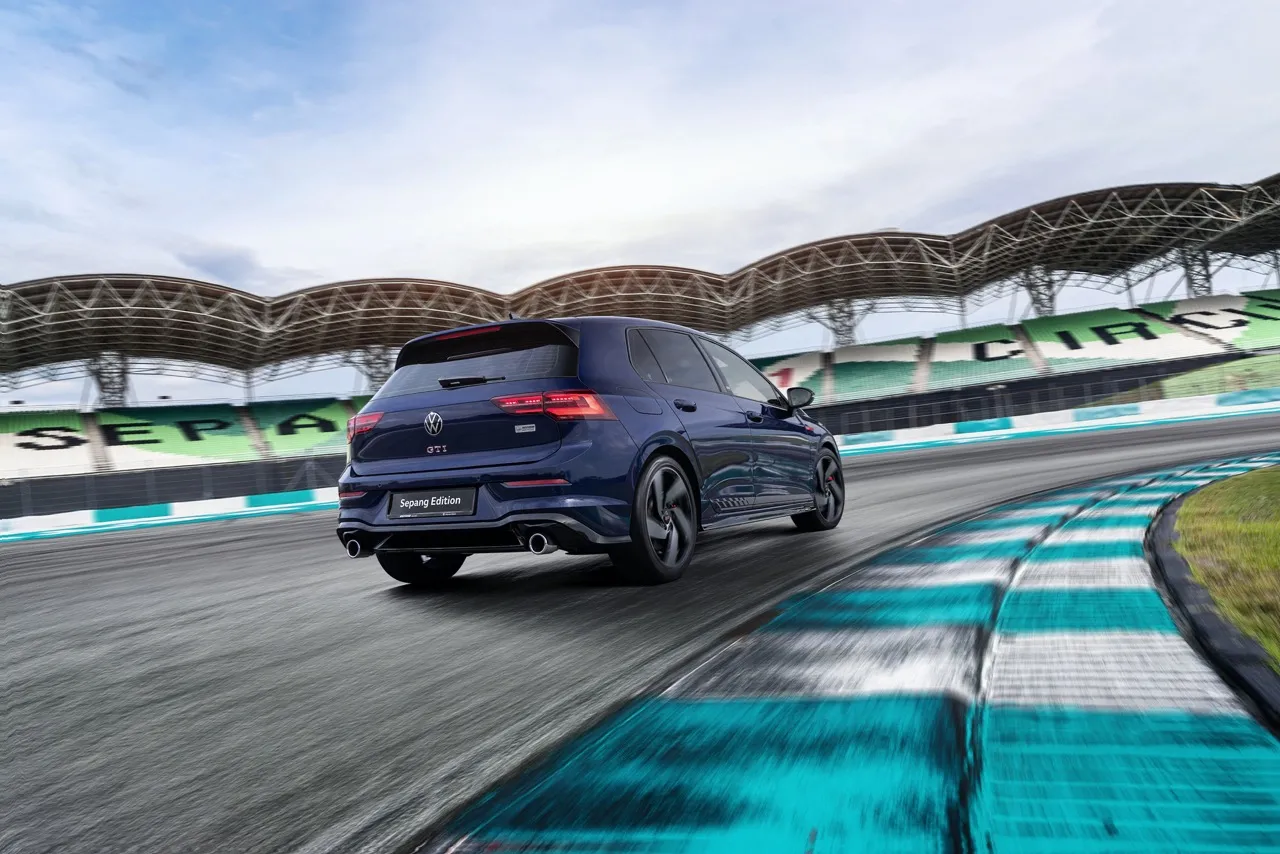 Volkswagen Golf GTI Sepang Edition (2)