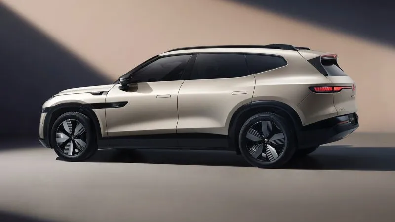 Volkswagen ID.UNYX 08