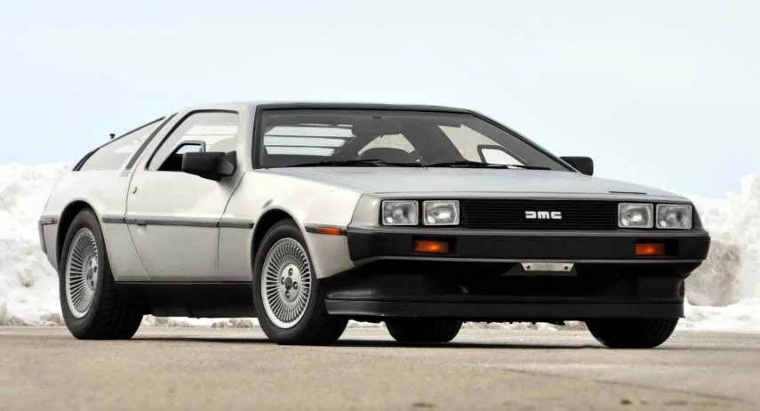 DeLorean DMC 12 (1)