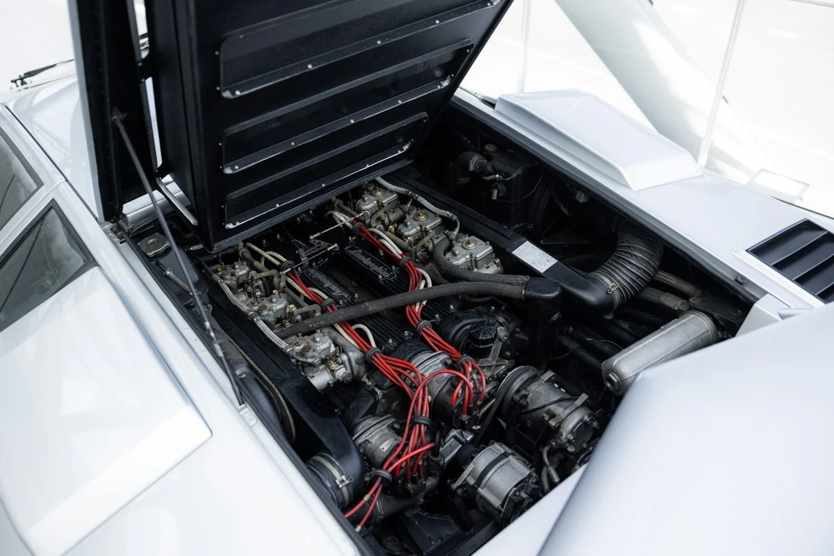 Lamborghini Countach (2)