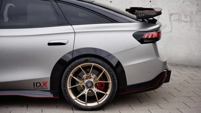 Volkswagen ID X Performance Concept (4)
