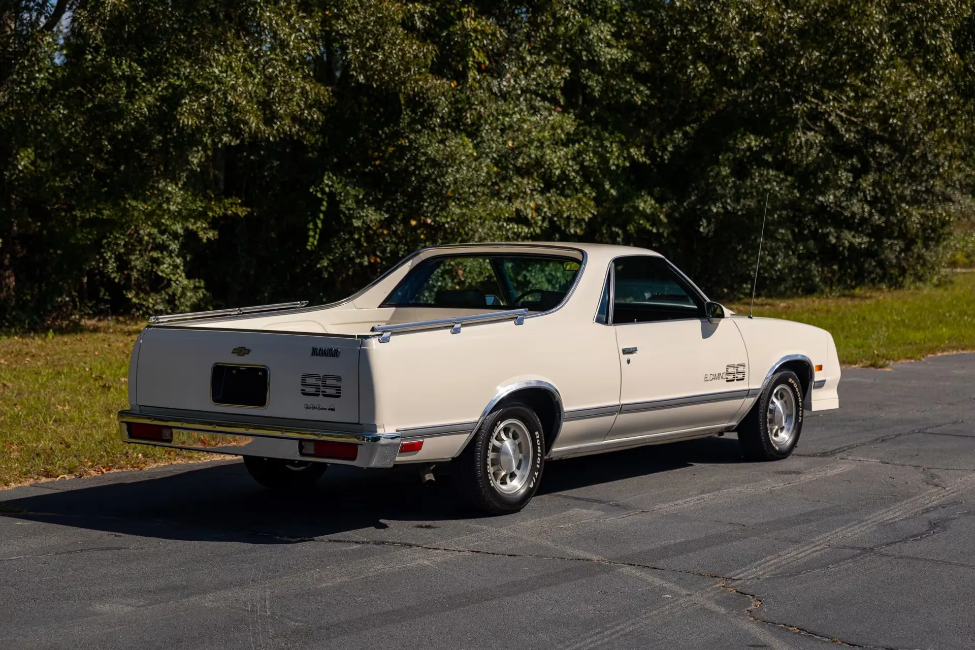 ¿Oficial o extraoficial? Este Chevrolet El Camino 1987 no es el Super Sport que crees que es