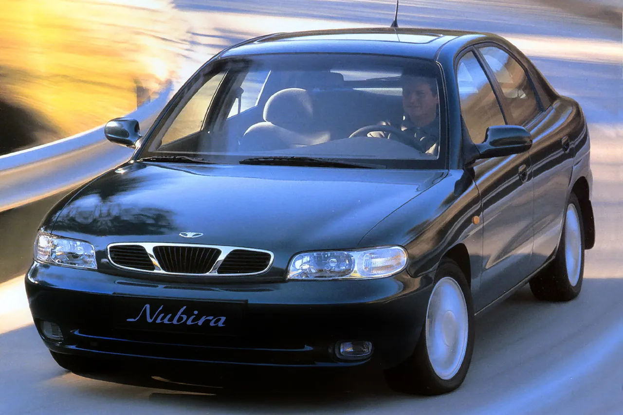 Coche del día: Daewoo Nubira (J100)