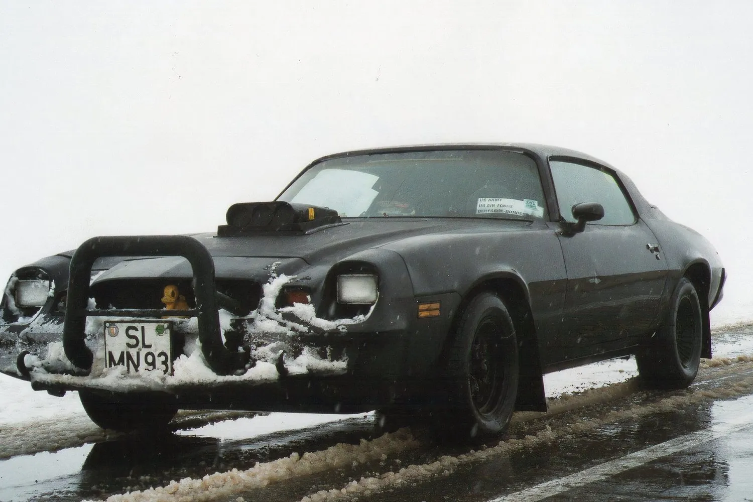 Un Camaro del 79 salvó vidas en Bosnia a 220 por hora