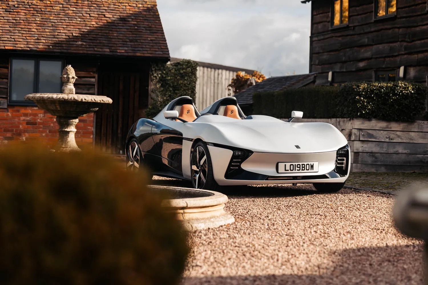 Longbow Roadster, por fin un eléctrico que entiende que menos es más